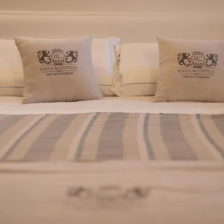 Nocleg ze śniadaniem Rocca Del Civitillo 3*